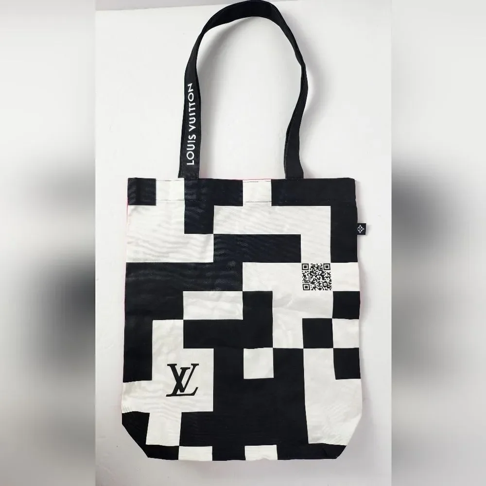 Louis Vuitton SEE LV Tokyo's Limited Tote Bag 15x13 New